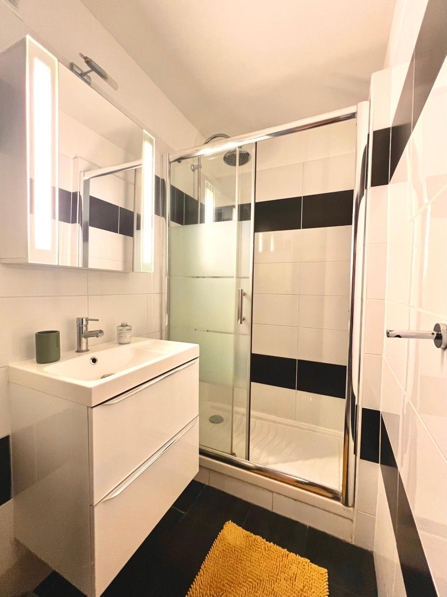 Appartement au temps des rois. Gare centre Reims Extérieur photo